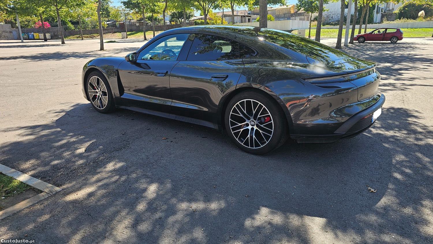 Porsche Taycan 4S — fotografia 5