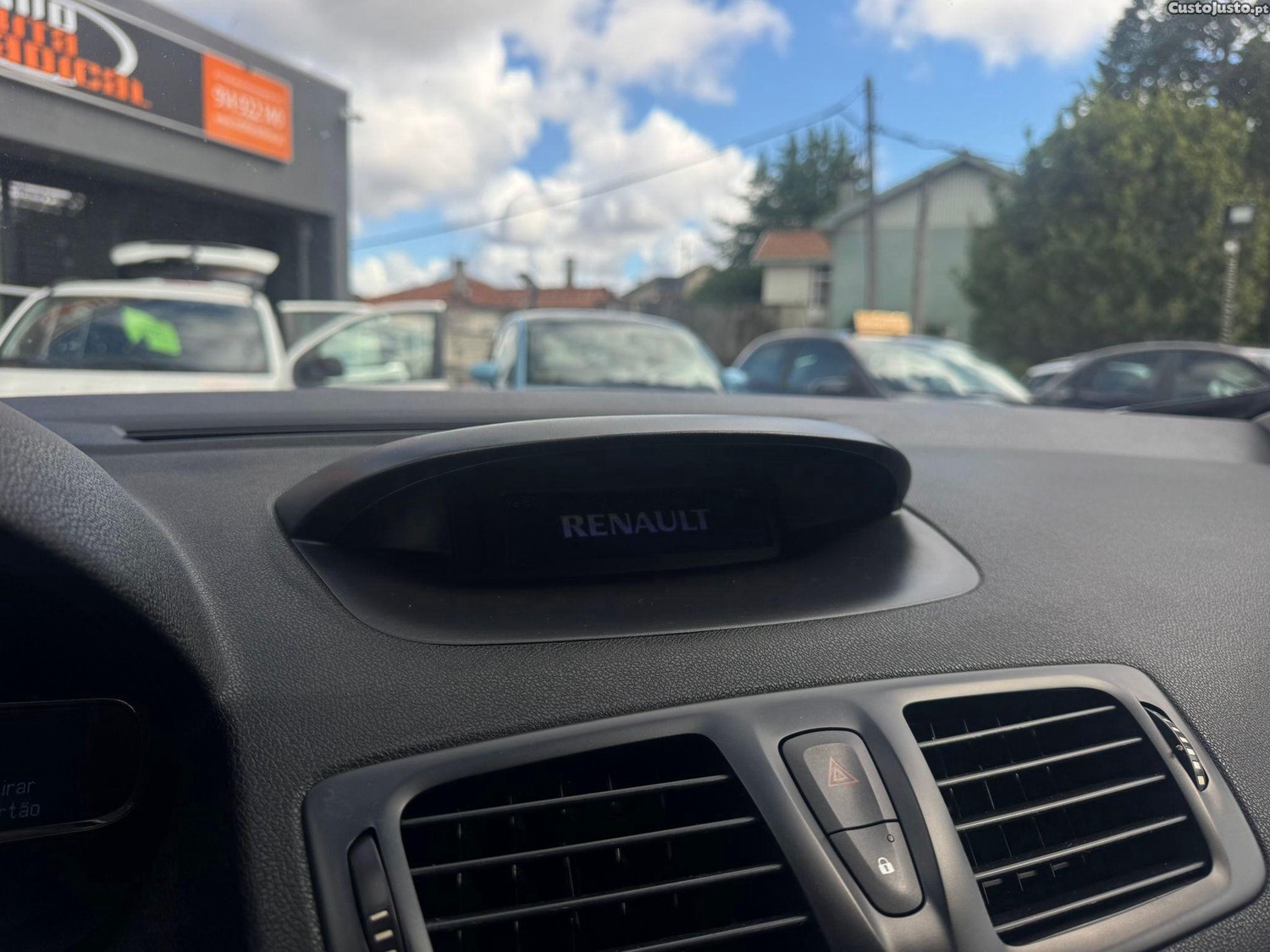 Renault Mégane Sport Tourer 1.5 dCi Confort — fotografia 8