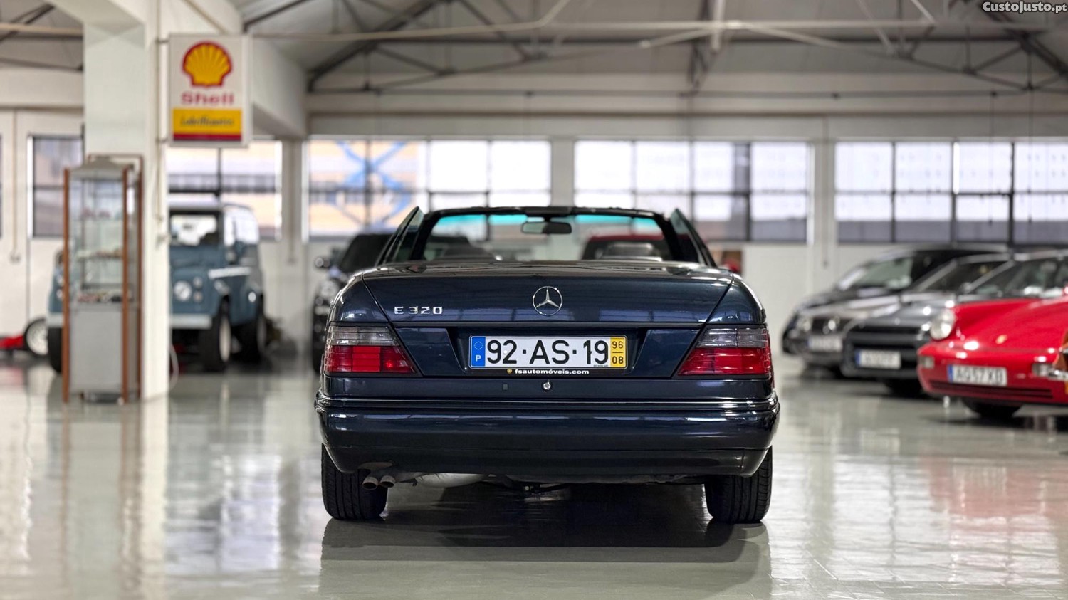 Mercedes-Benz E 320 W124 — fotografia 18