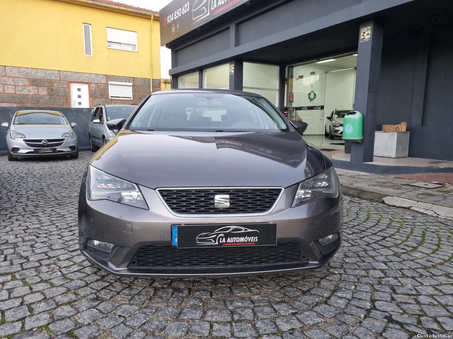 SEAT Leon 1.6 TDI muito novo — fotografia 16