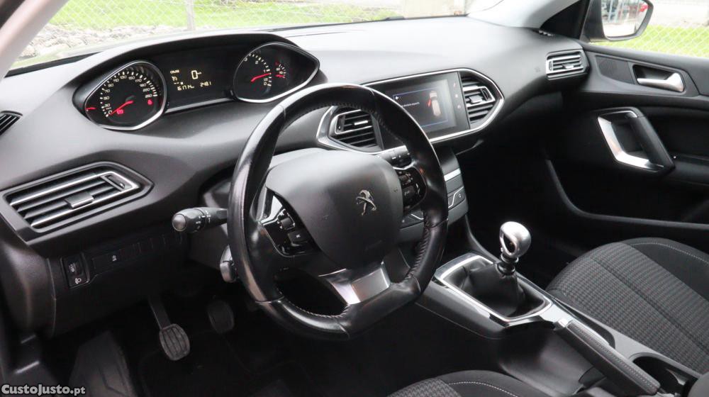 Peugeot 308 1.5 BlueHDi Style — fotografia 11