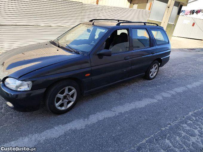 Ford Escort 1 8 tdi — fotografia 4