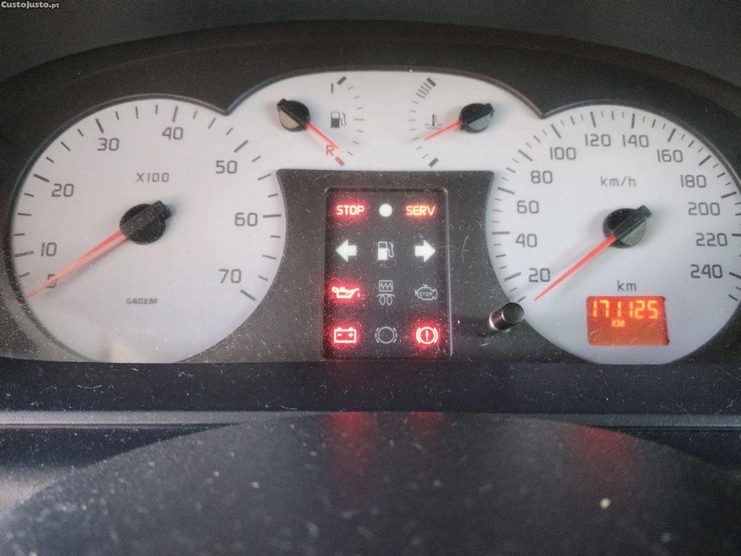 Renault Coupe 1.4 — fotografia 6