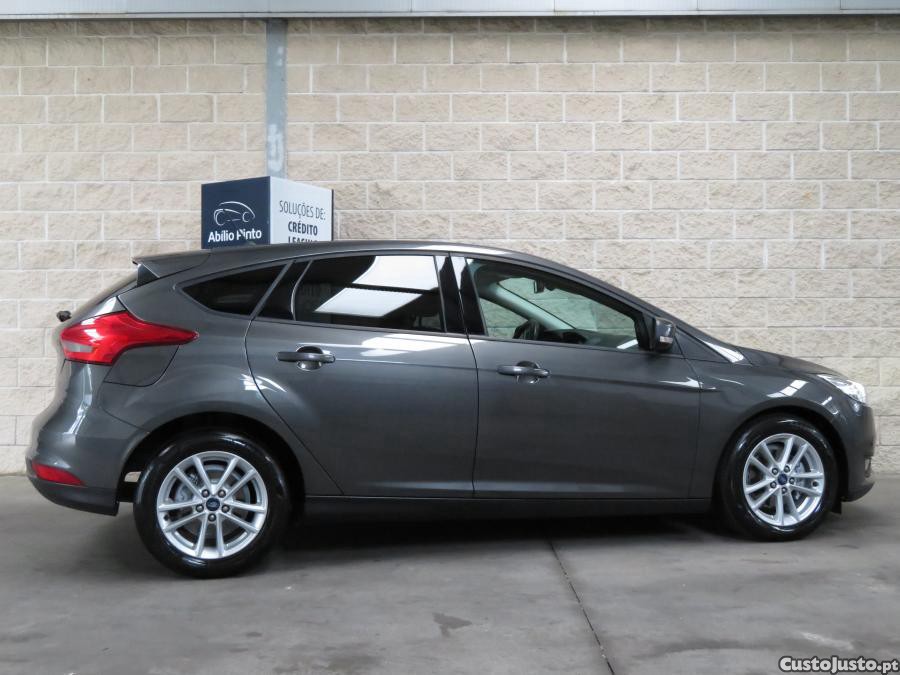 Ford Focus 1.5 TDCi Trend+ — fotografia 3