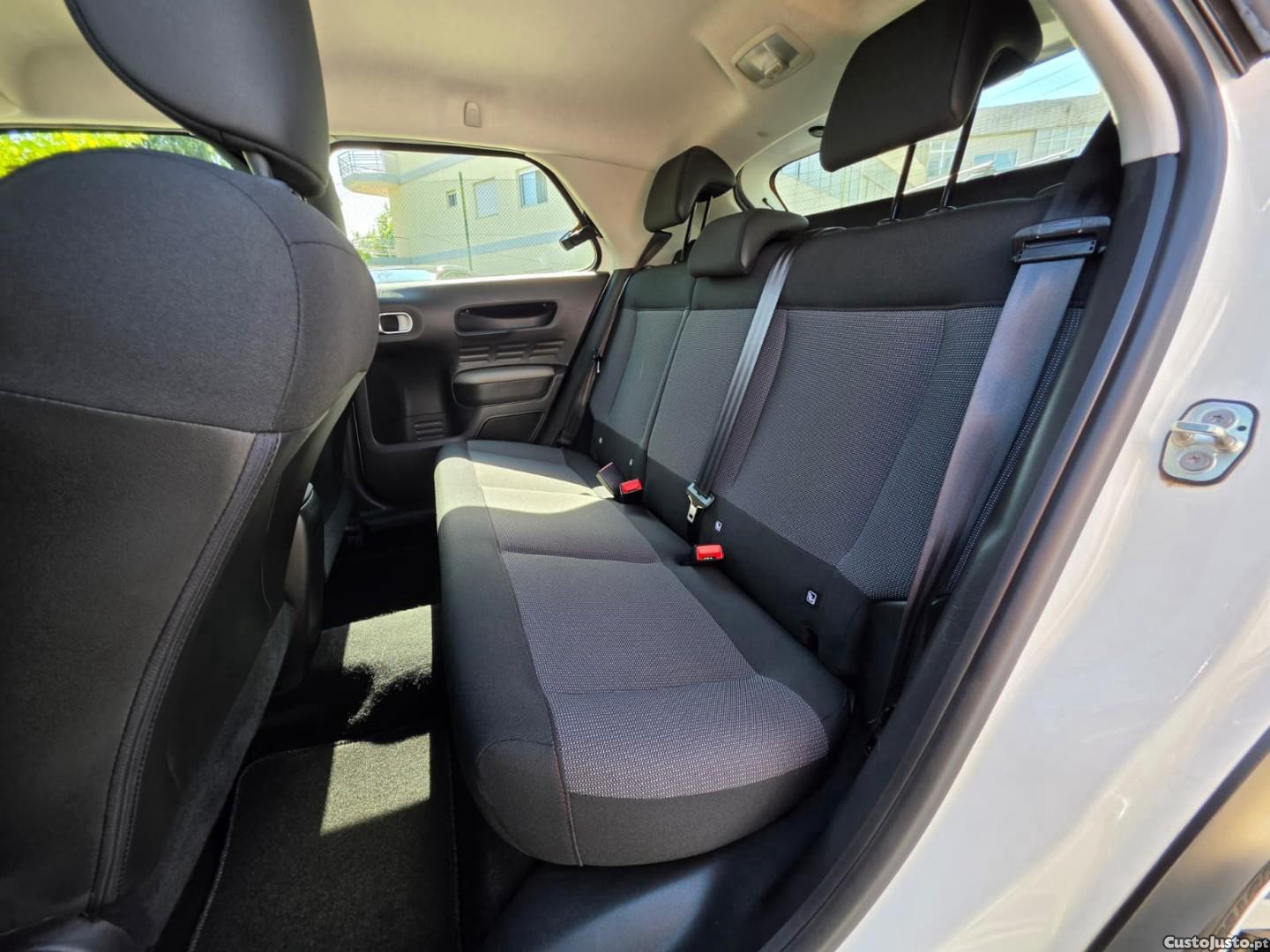 Citroën C4 1.2 PureTech Feel — fotografia 5