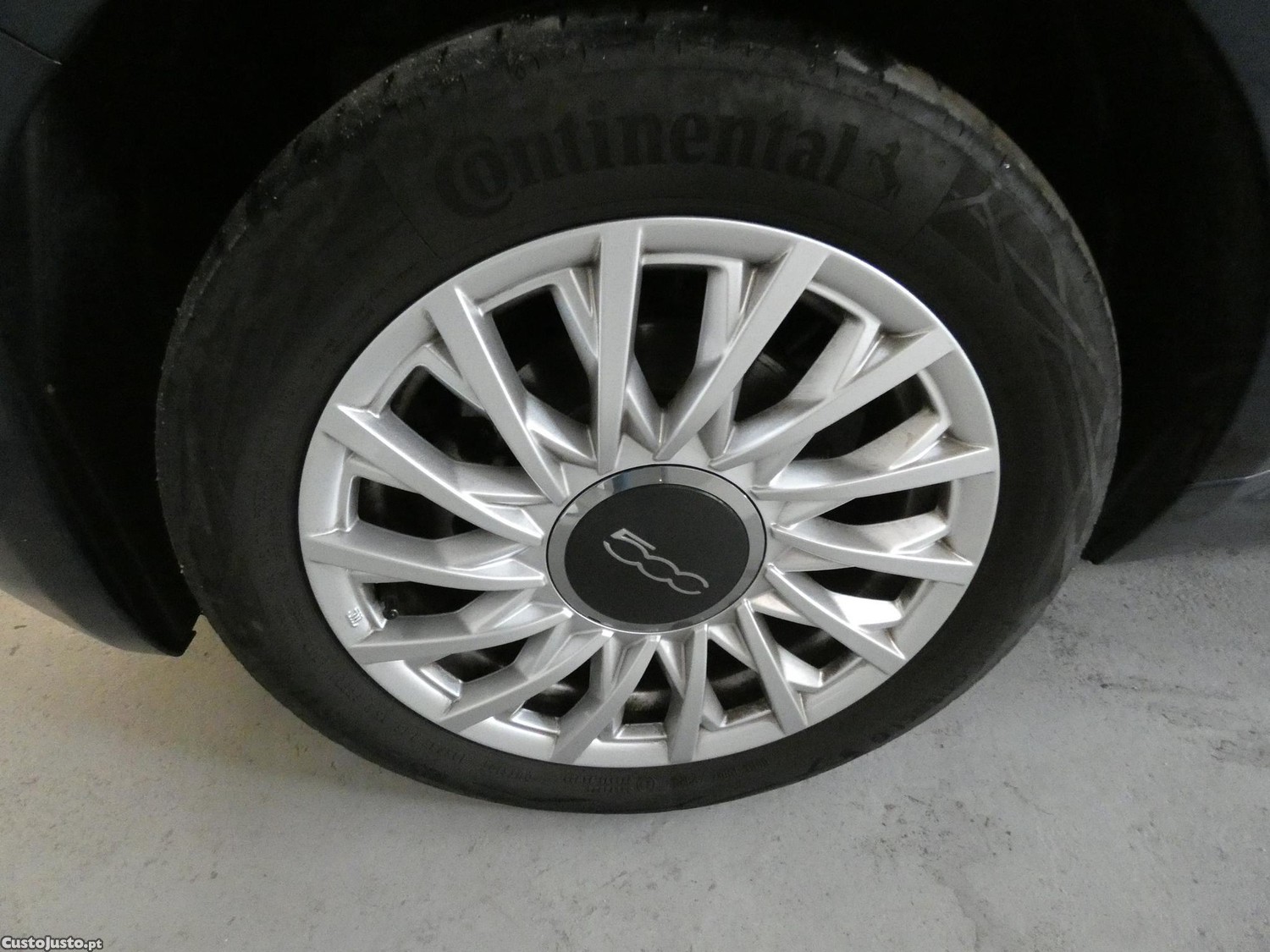 Fiat 500 1.0 Hybrid Club — fotografia 4