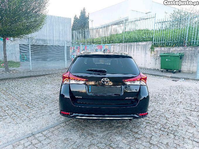 Toyota Auris SPORTS TOURING 1.4 D-4D ÚNICO DONO NACIONAL — fotografia 8