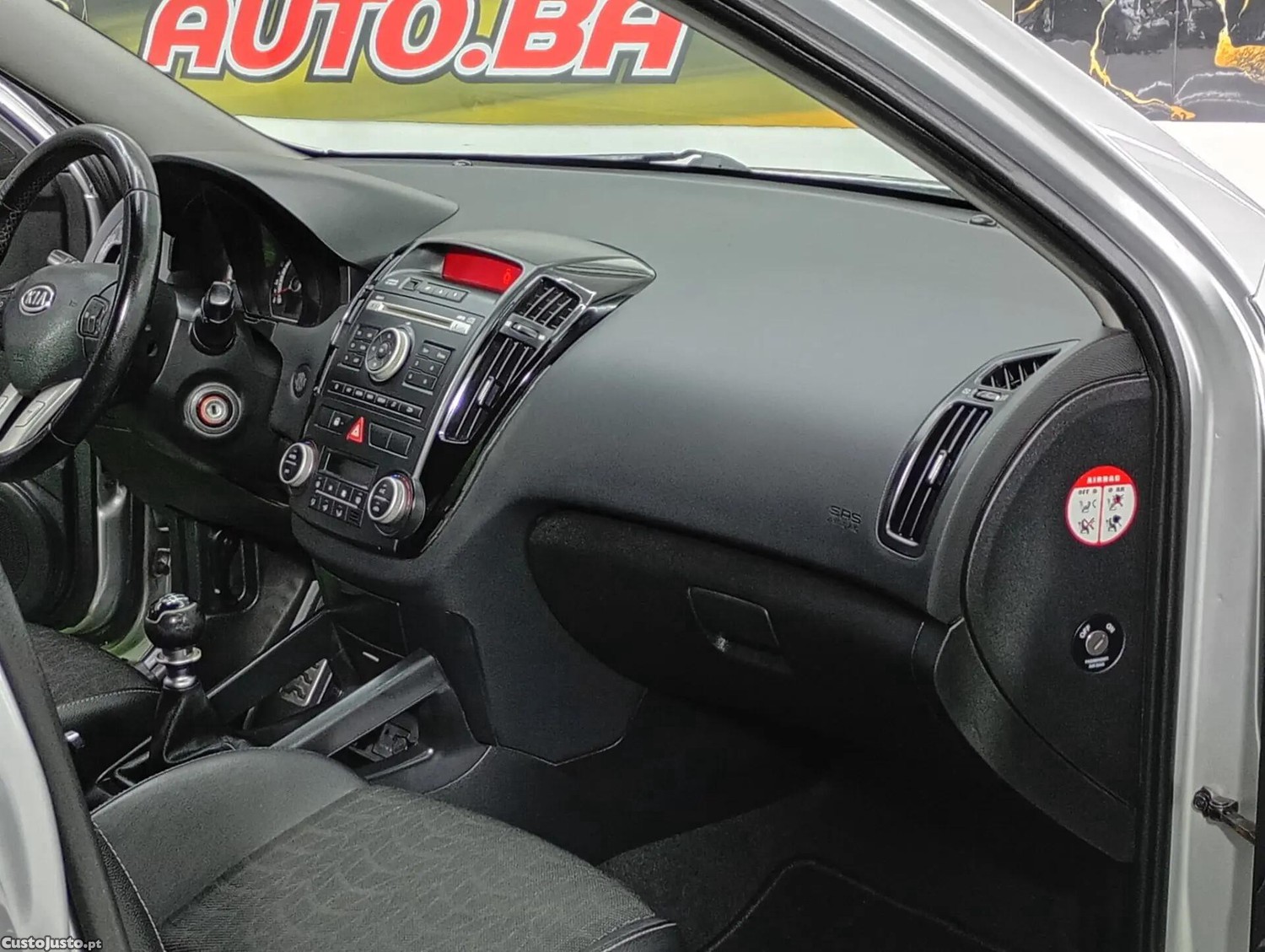 Kia Ceed Super estimada — fotografia 5
