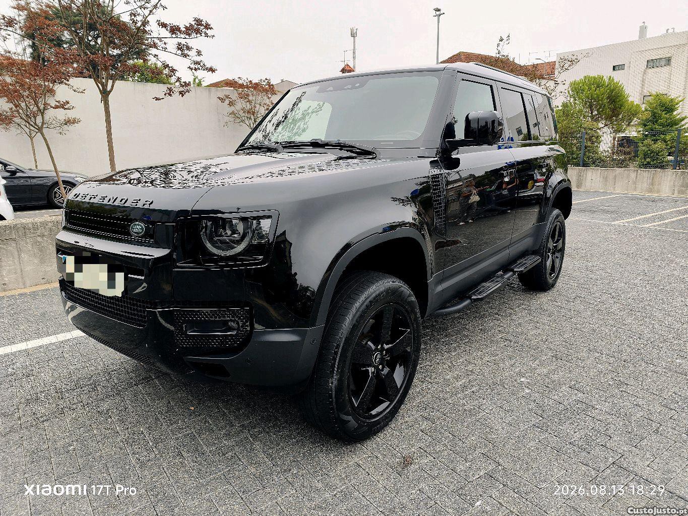 Land Rover Defender Black edition 7 lugares 2.0d 241cv aceito retoma — fotografia 6