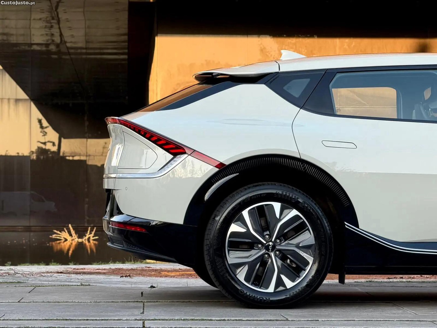 Kia EV6 Tech — fotografia 13