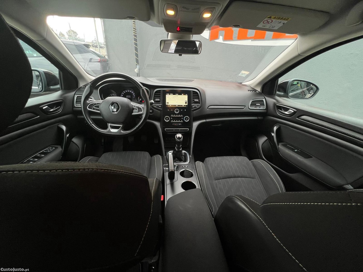Renault Mégane Sport Tourer 1.5 Blue dCi Limited — fotografia 8