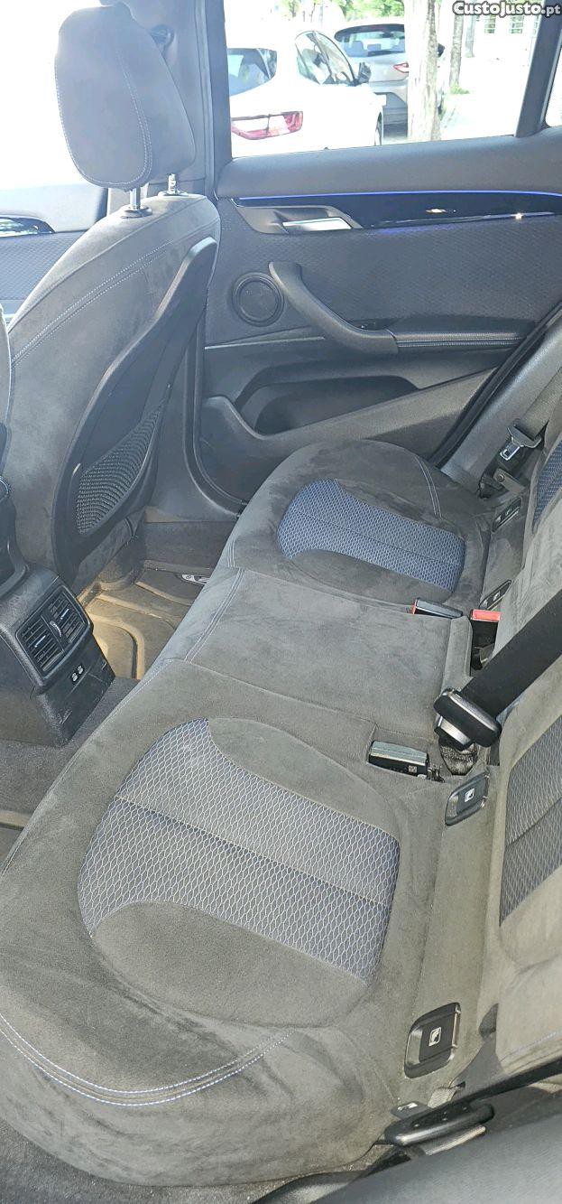 BMW X2 16d sDrive Auto Pack M — fotografia 2