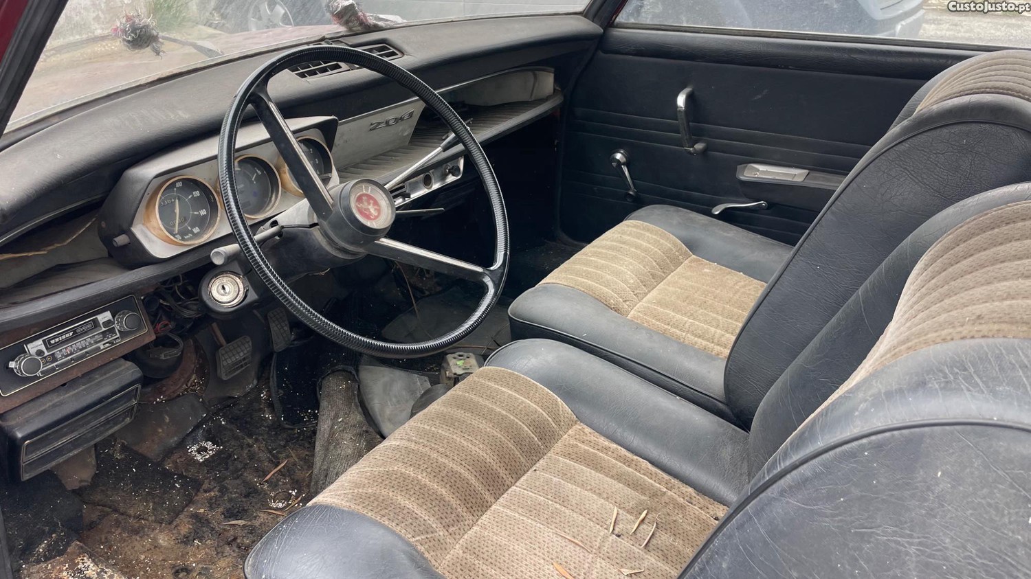 Peugeot 204 Grand Luxe Coupe 1967 — fotografia 4