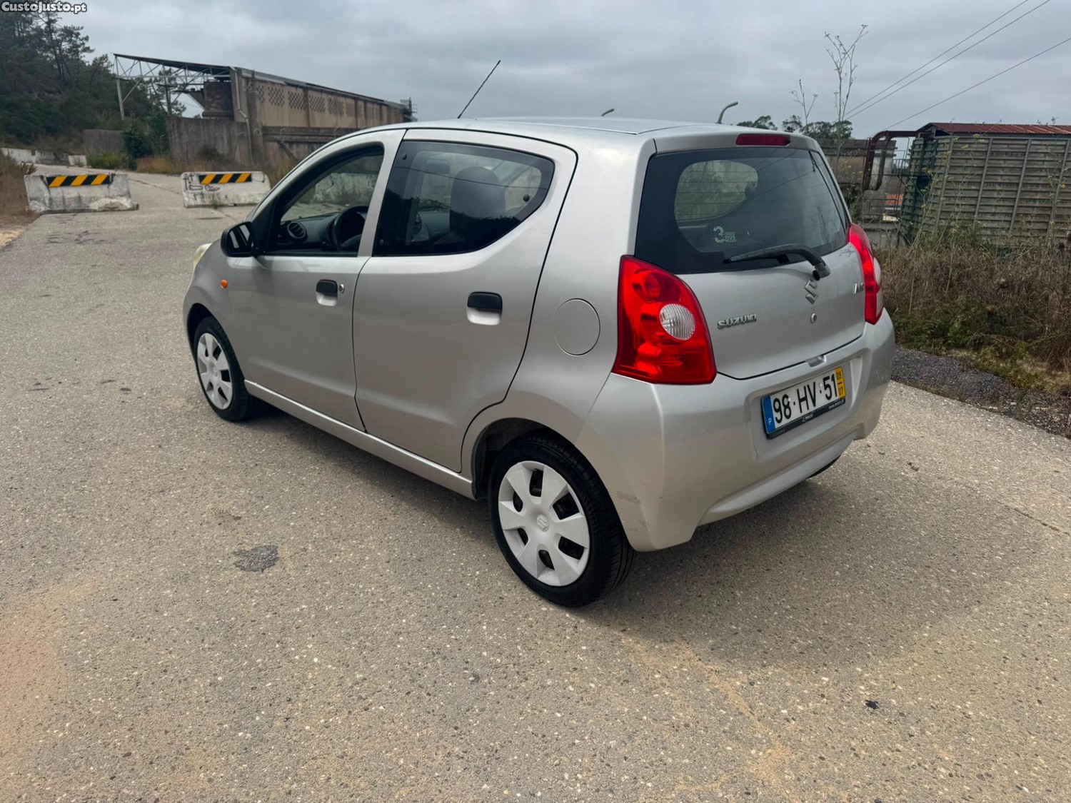 Suzuki Alto top — fotografia 7