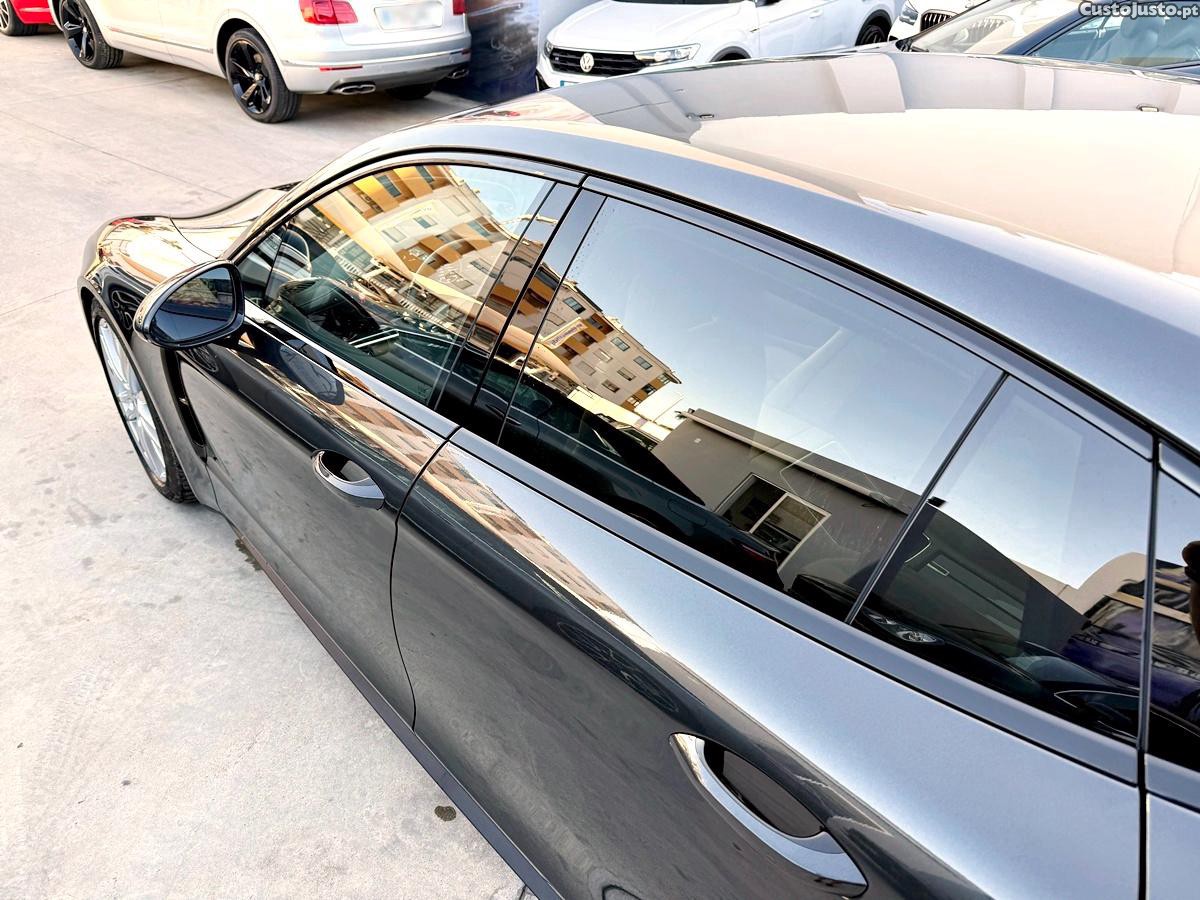 Porsche Panamera 4 E-Hybrid Platinum Edition — fotografia 6