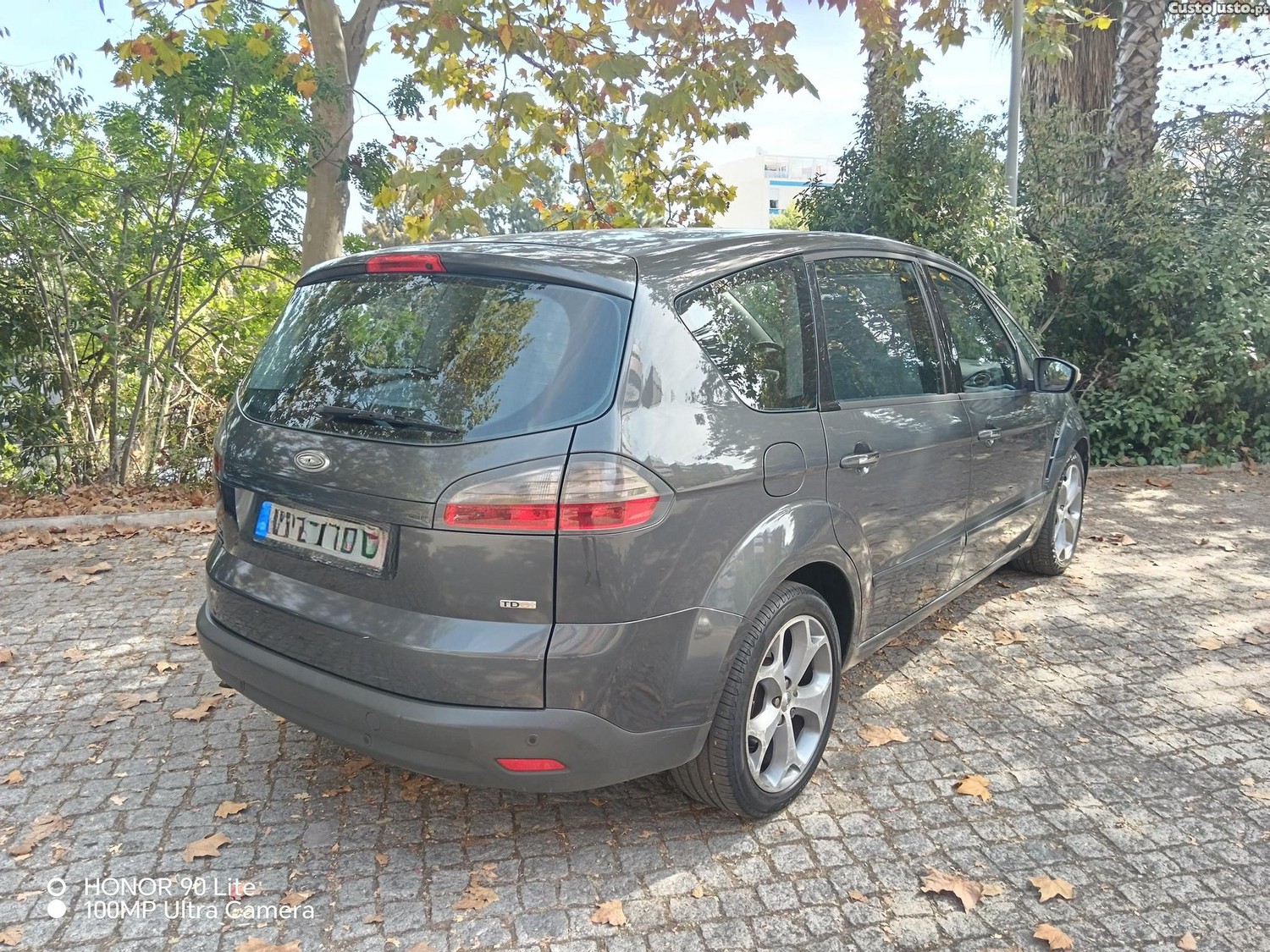 Ford S-Max Titanium — fotografia 8