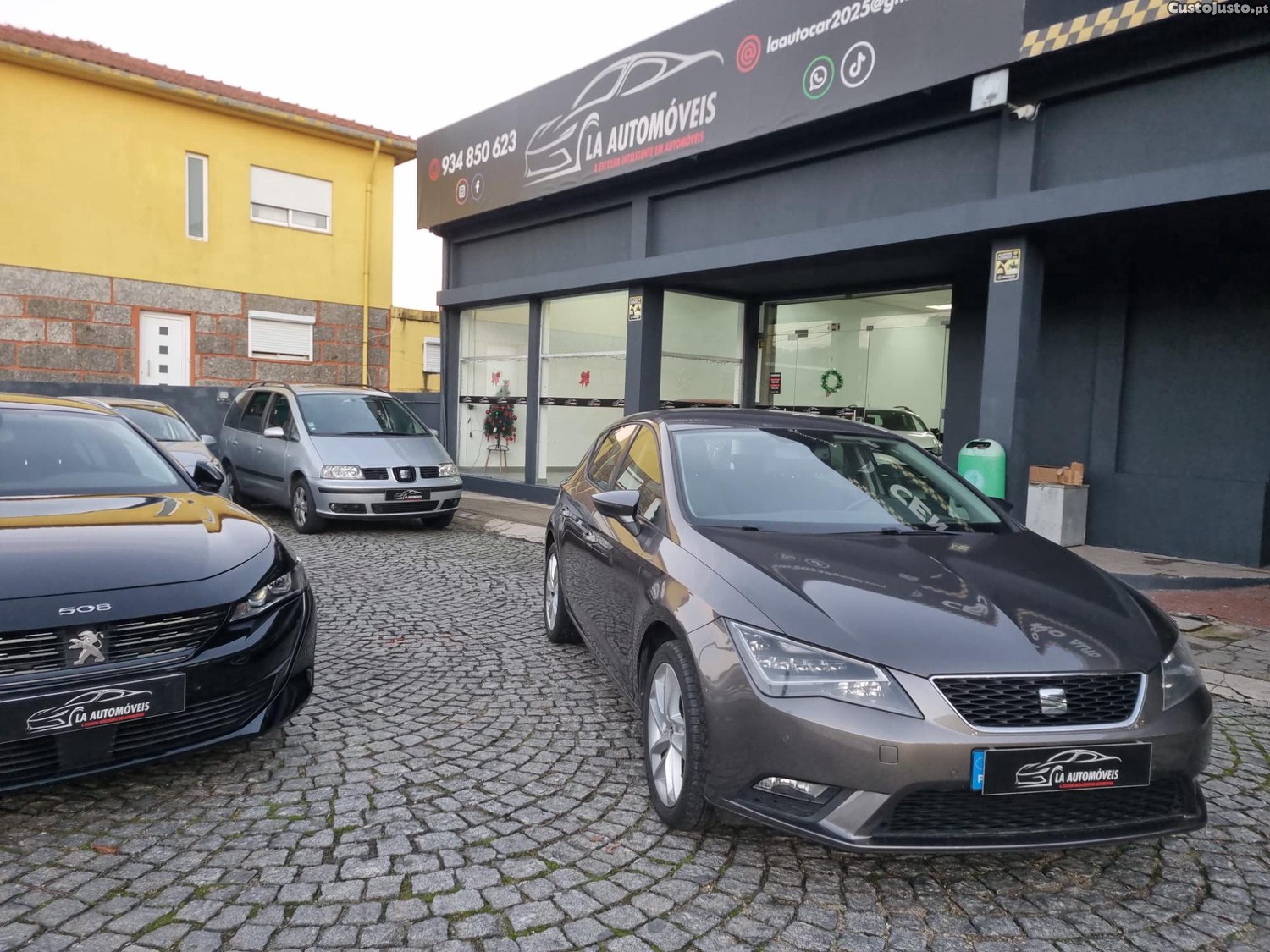 SEAT Leon 1.6 TDI muito novo — fotografia 15