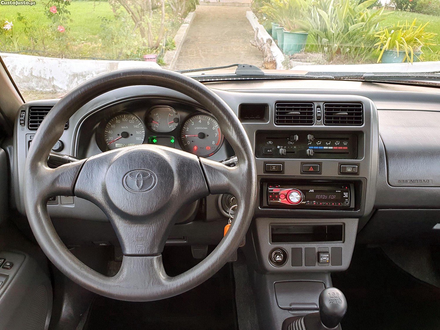 Toyota RAV4 2.0i 16V — fotografia 8