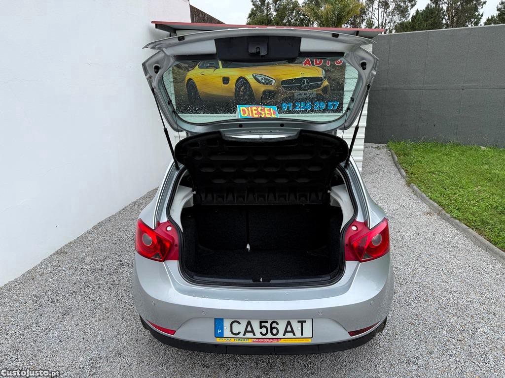 SEAT Ibiza 1.2Tdi 75cv 190.000km 07/2012 — fotografia 8