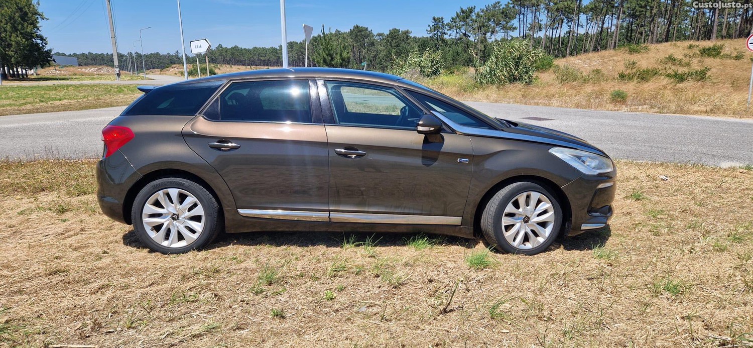 Citroën DS5 hybrid — fotografia 2