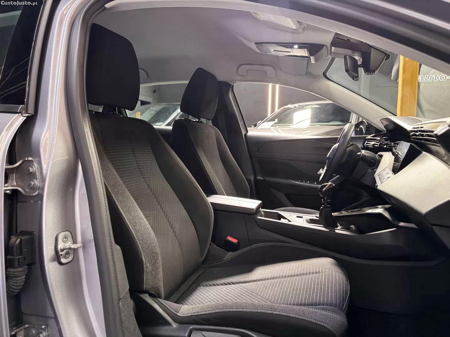 Peugeot 308 1.2 puretech active pack — fotografia 2