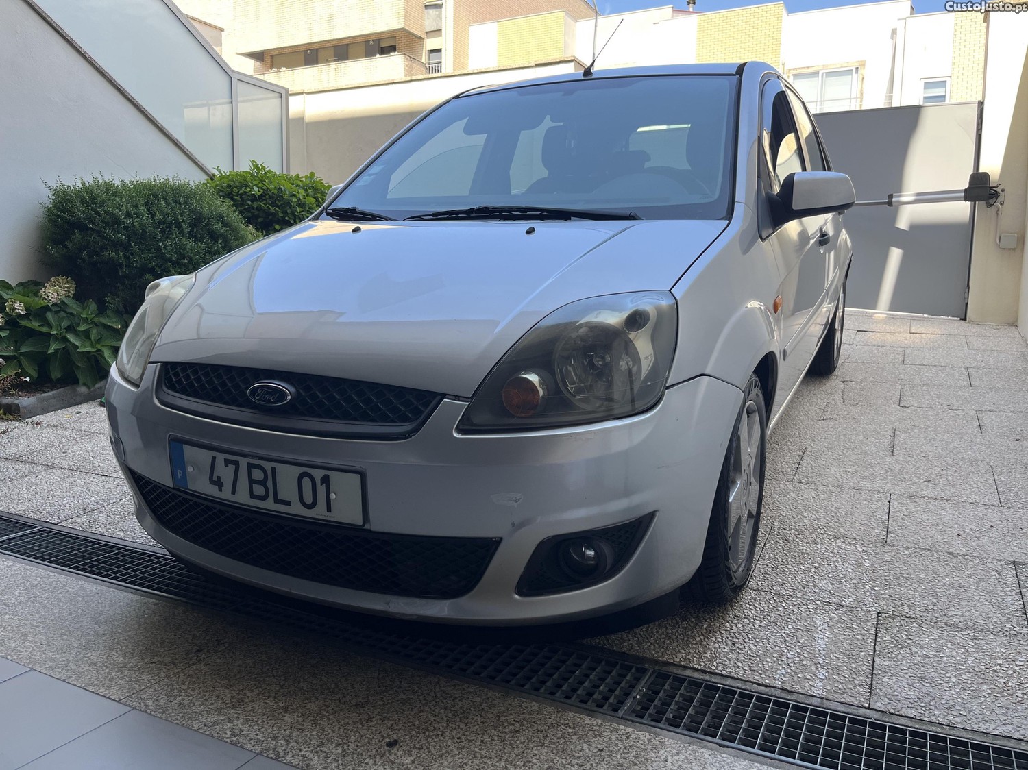 Ford Fiesta 1.2 Duratec Guia - Nacional - Único Dono — fotografia 9