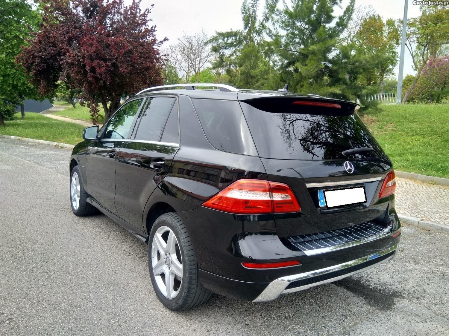 Mercedes-Benz ML 350 d Bluetec 4Matic AMG — fotografia 5