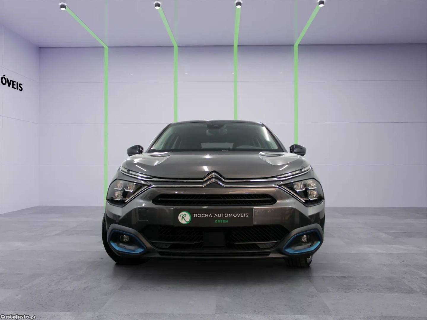 Citroën e-C4 Shine Pack — fotografia 12