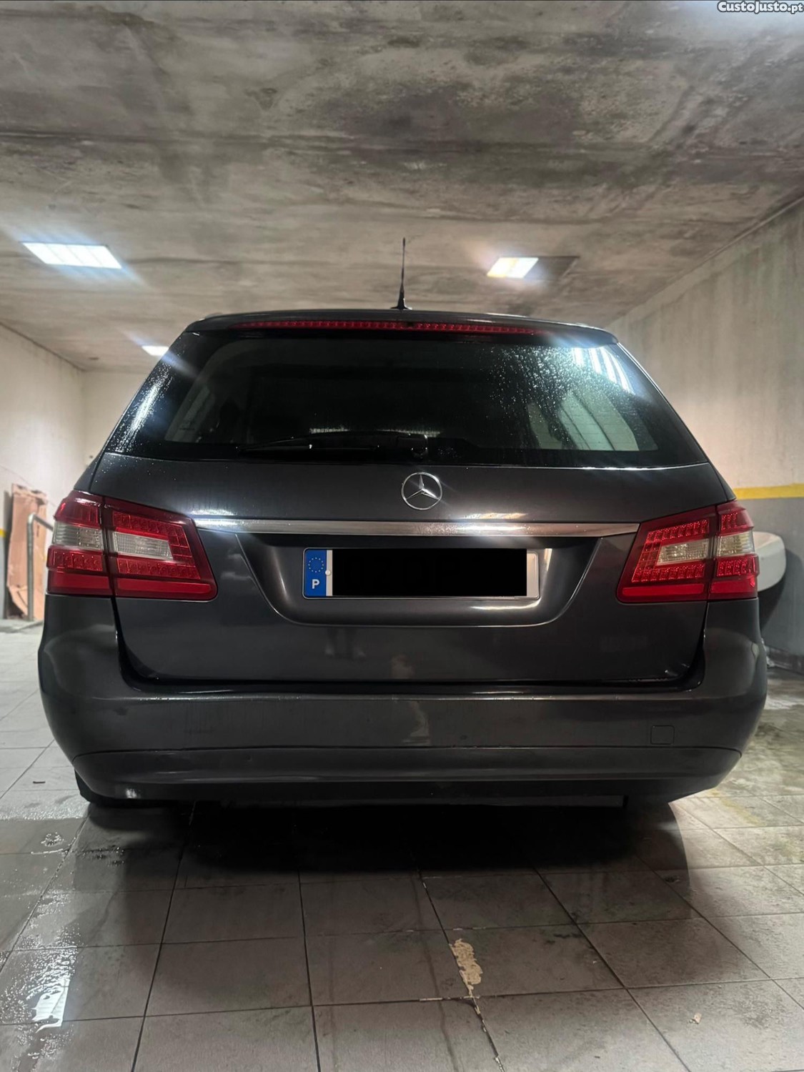 Mercedes-Benz E 220 CDI — fotografia 7