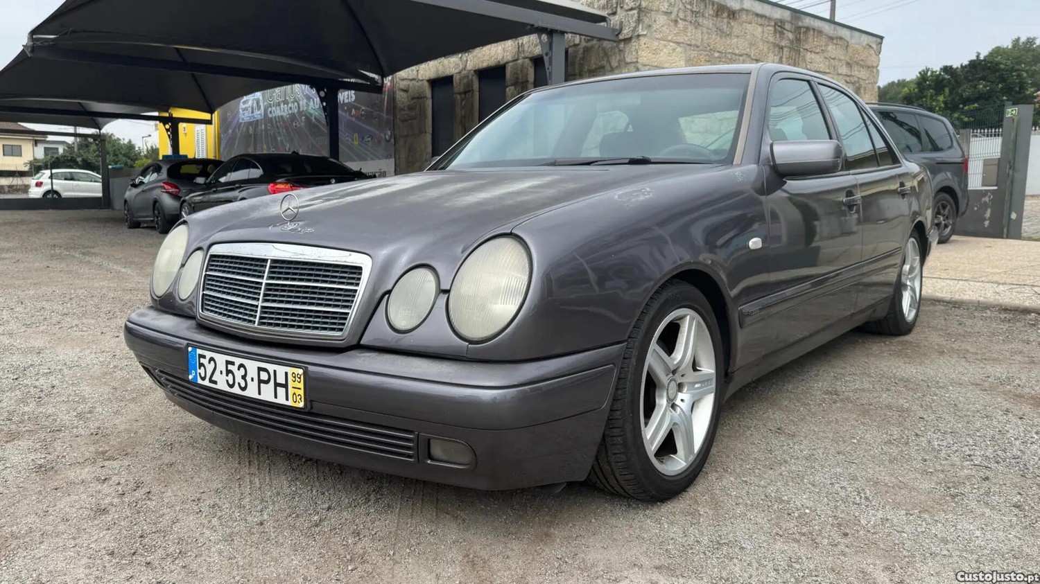 Mercedes-Benz E 220 CDI Classic — fotografia 19
