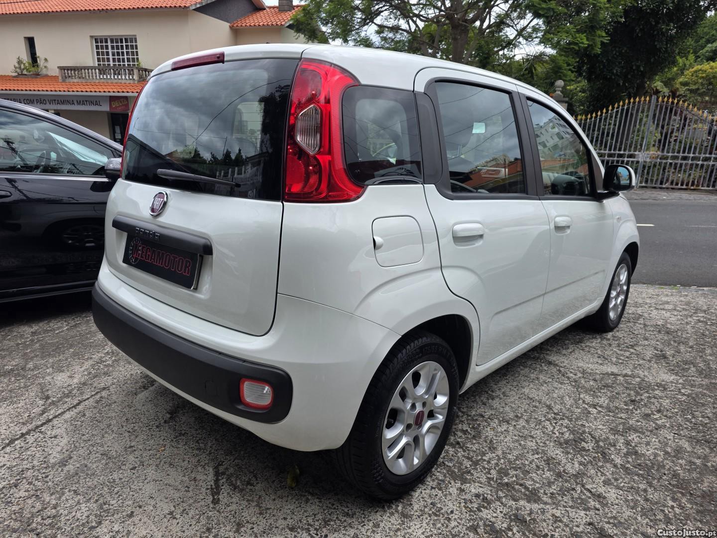 Fiat Panda 1.2 Lounge — fotografia 14