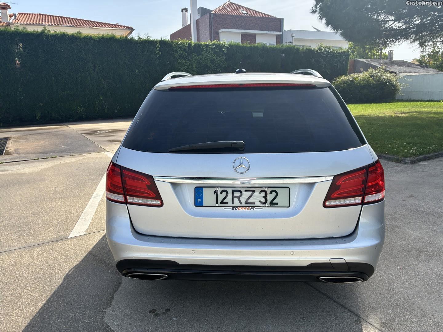 Mercedes-Benz E 250 BlueTEC Avantgarde Auto. — fotografia 4