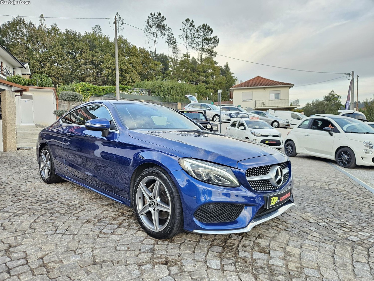 Mercedes-Benz C 220 D COUPÉ AMG LINE - 17 foto 2