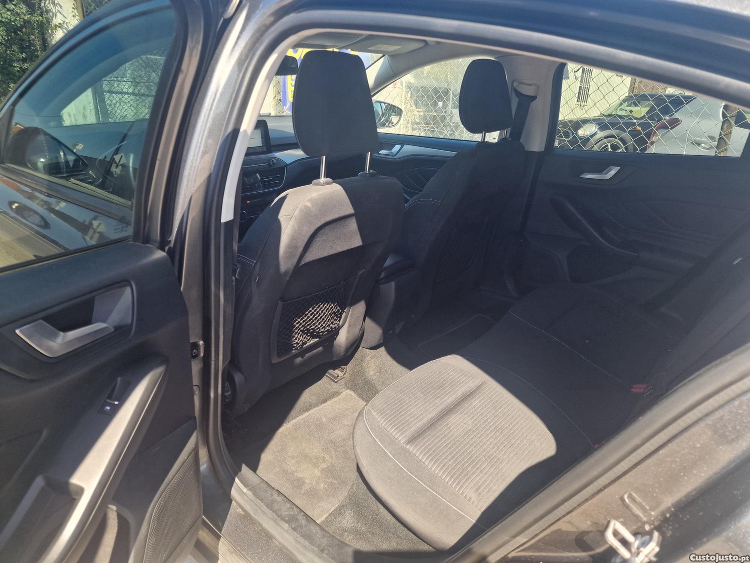Ford Focus 1.5 TDci Eco Blue — fotografia 3