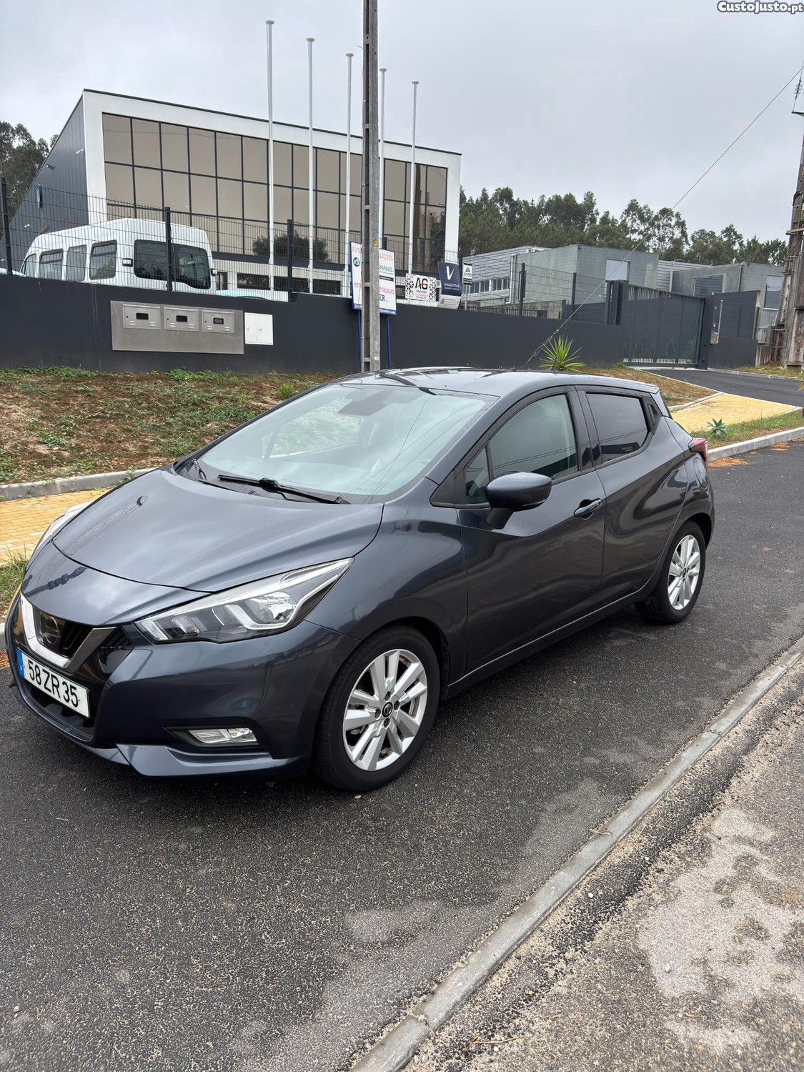 Nissan Micra 1.0 — fotografia 6