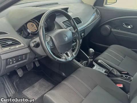 Renault Mégane Sport Tourer 1.5 dCi Confort — fotografia 26