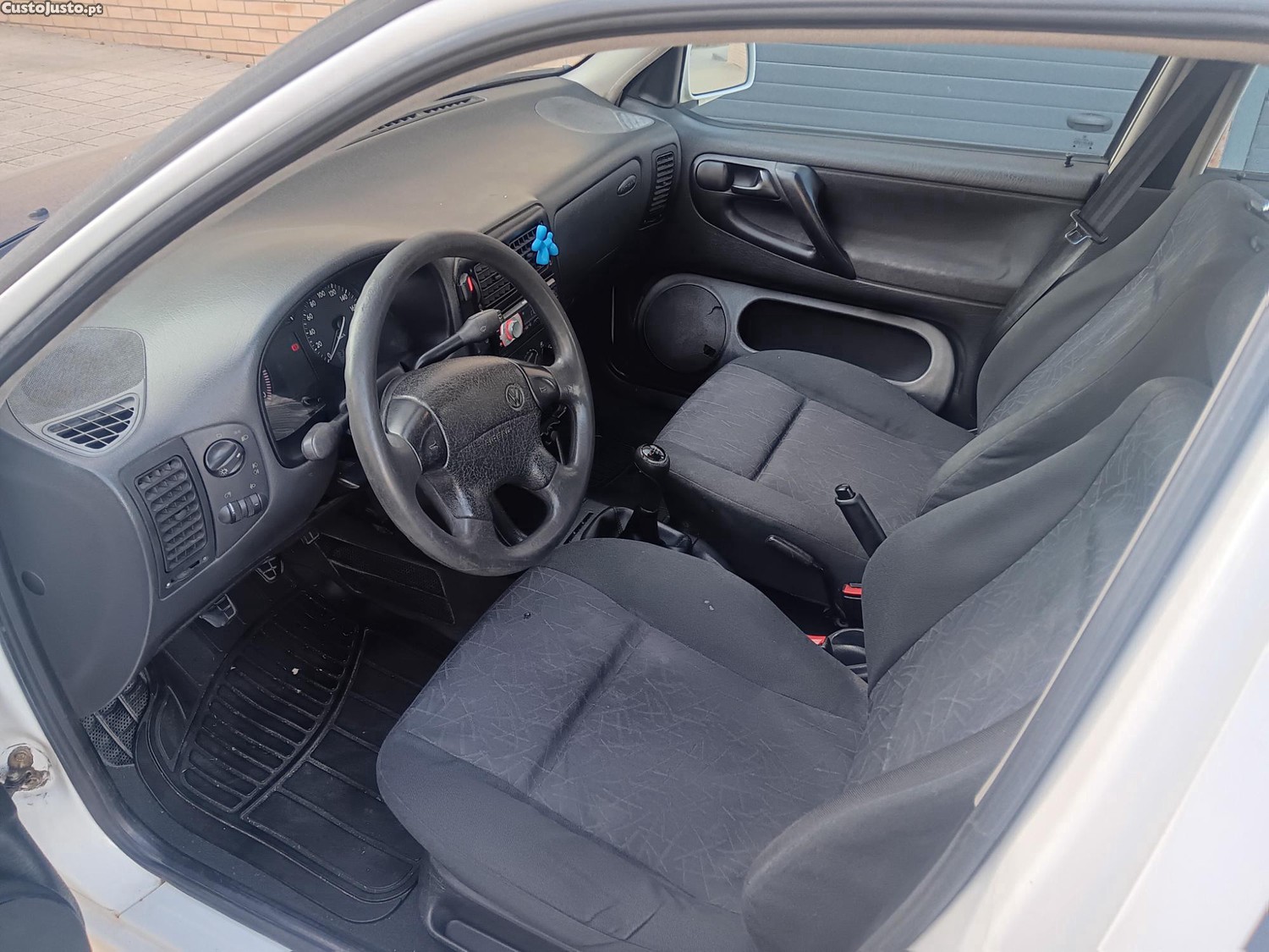 Volkswagen Polo 1.0cc económico P/Despachar — fotografia 3