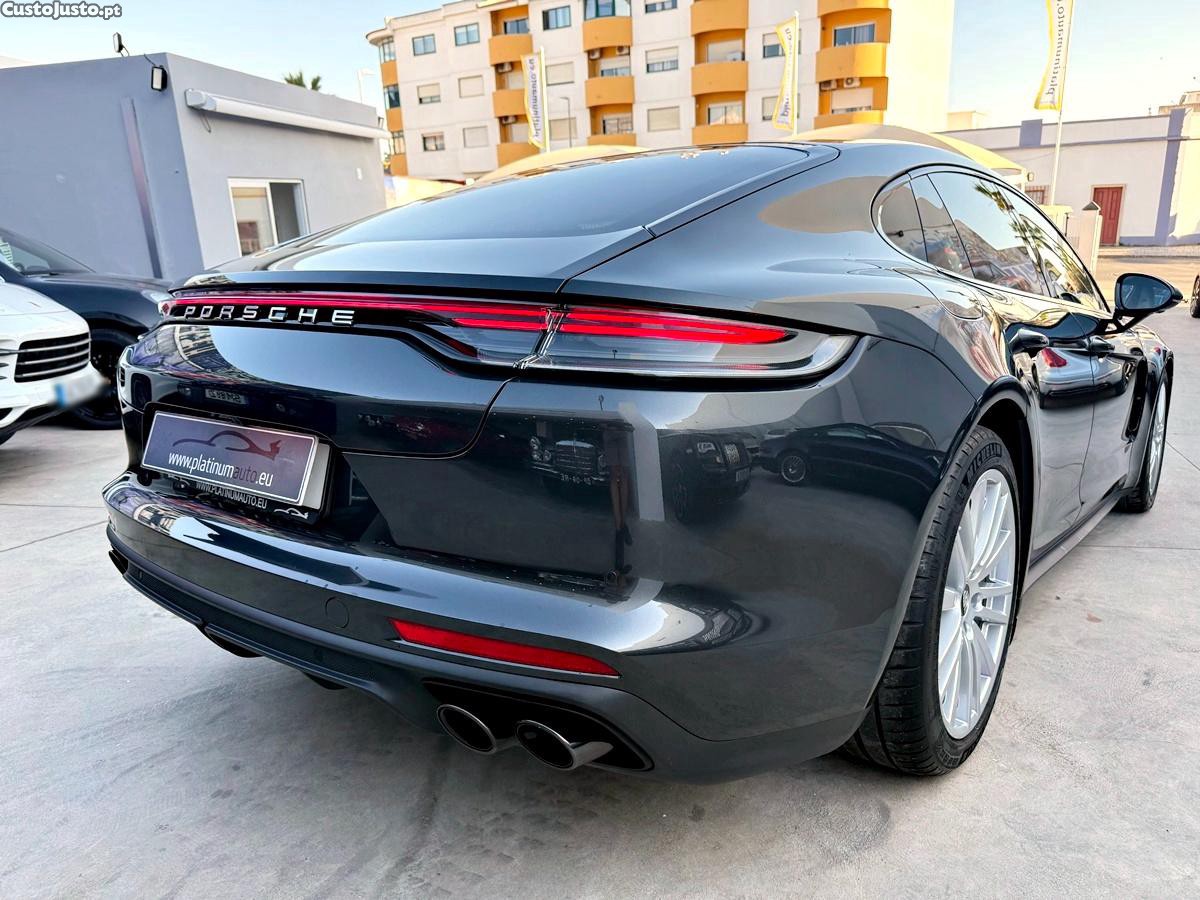 Porsche Panamera 4 E-Hybrid Platinum Edition — fotografia 12