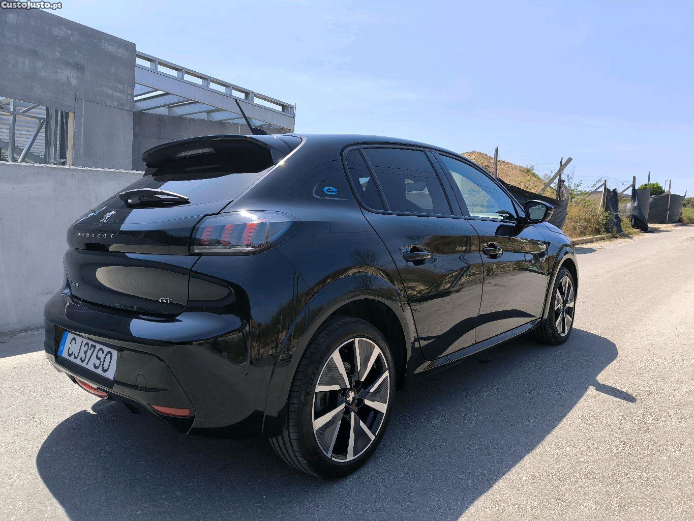 Peugeot e-208 GT — fotografia 5