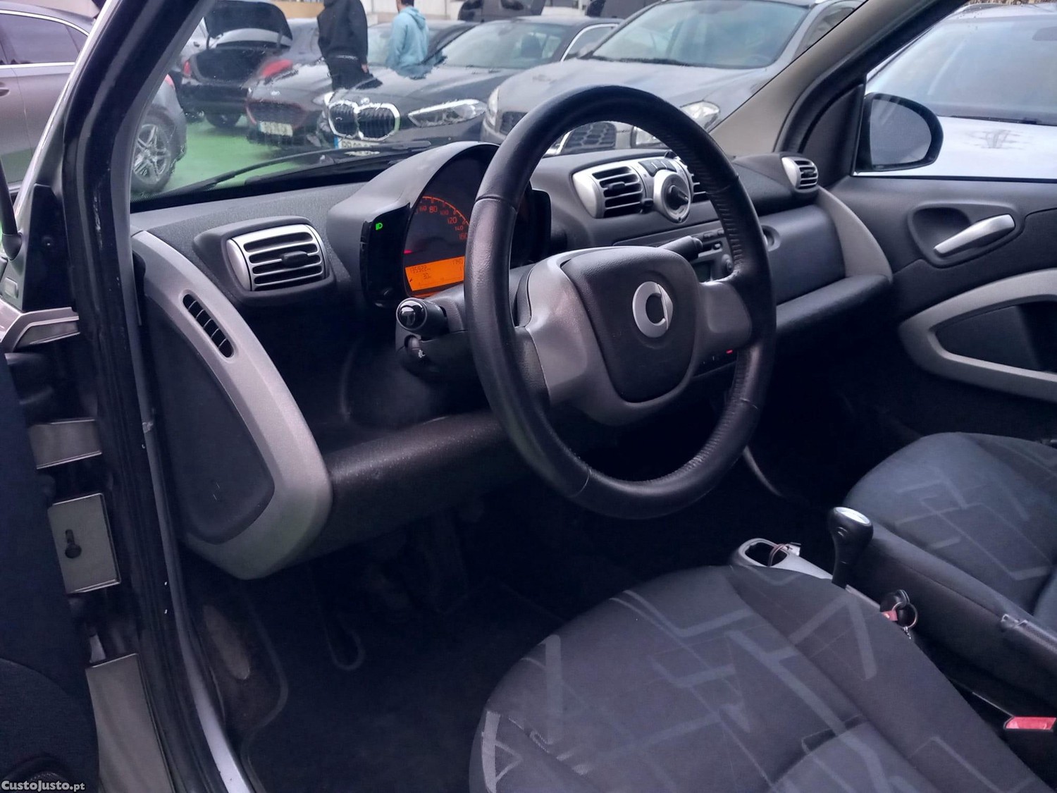 Smart Fortwo Coupé 1.0 mhd Pure 61 — fotografia 5