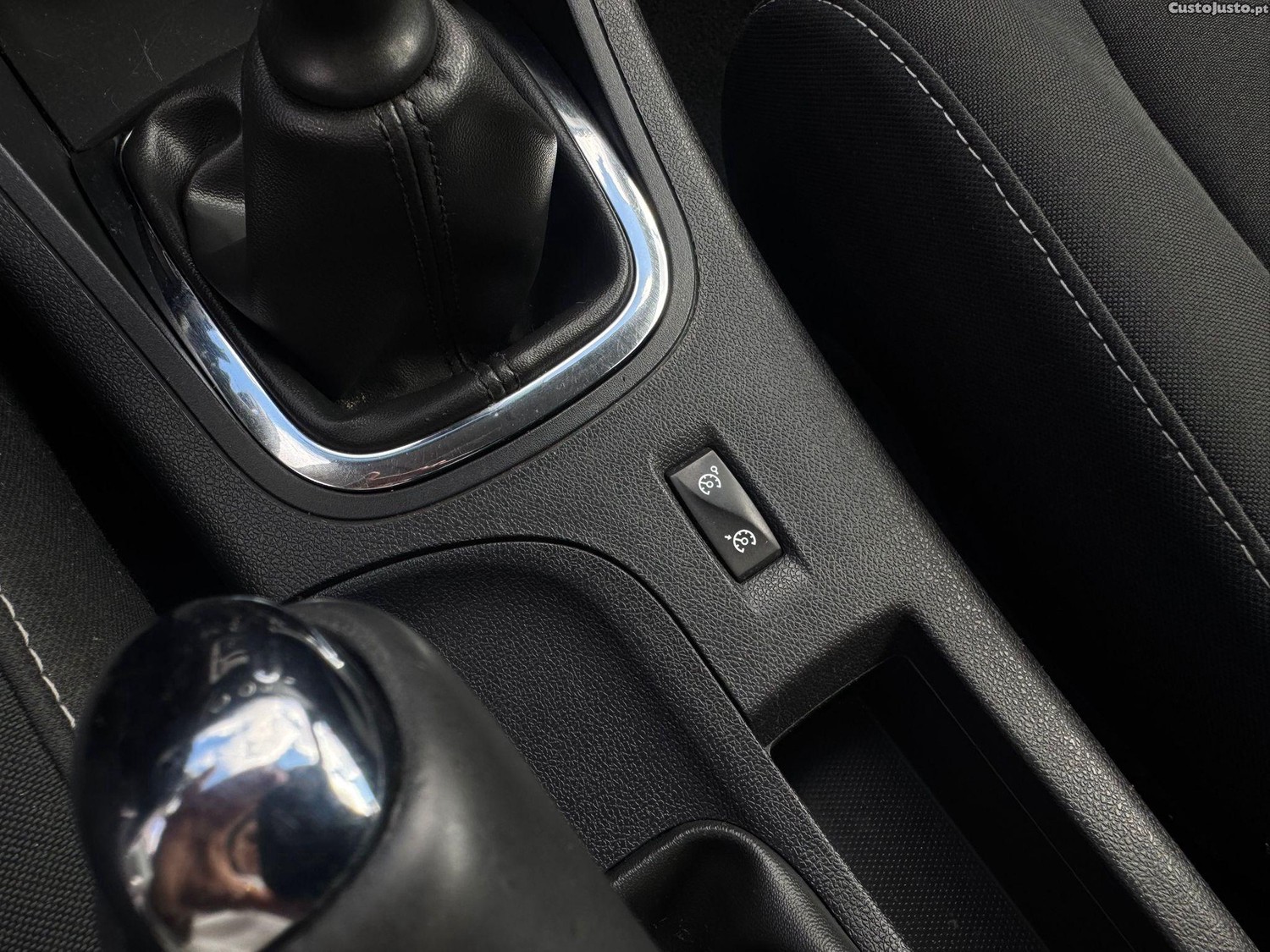 Renault Mégane Sport Tourer 1.5 dCi Confort — fotografia 5
