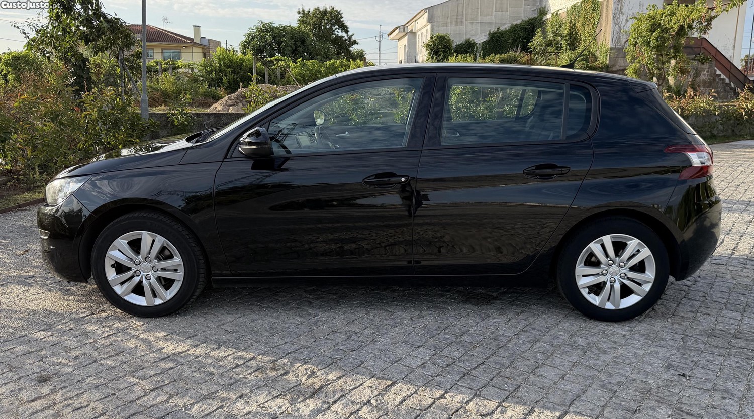 Peugeot 308 1.6HDI 115cv GPS carro bom estado — fotografia 8