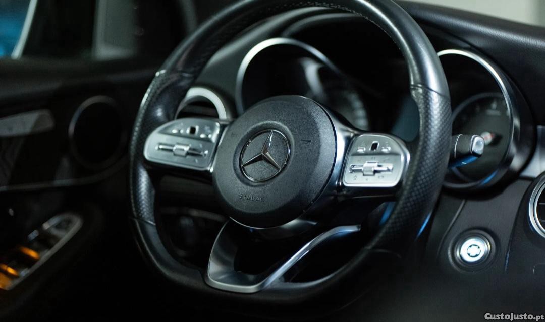 Mercedes-Benz GLC 300 300 E 4Matic — fotografia 9