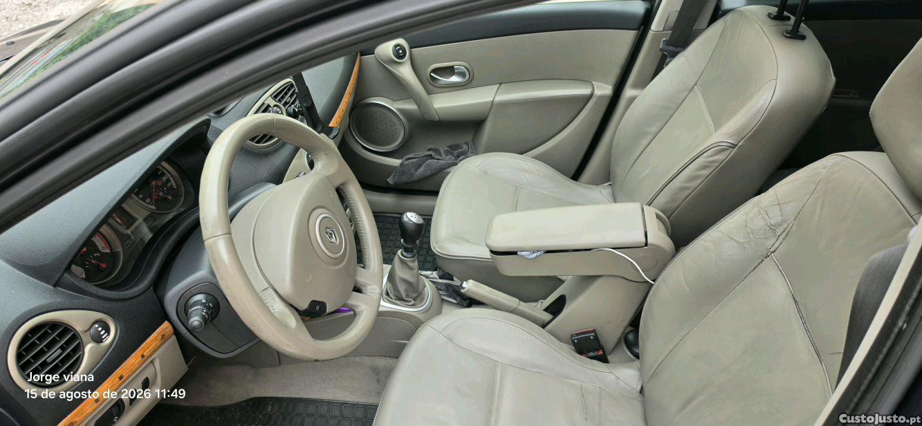 Renault Clio inicial — fotografia 4
