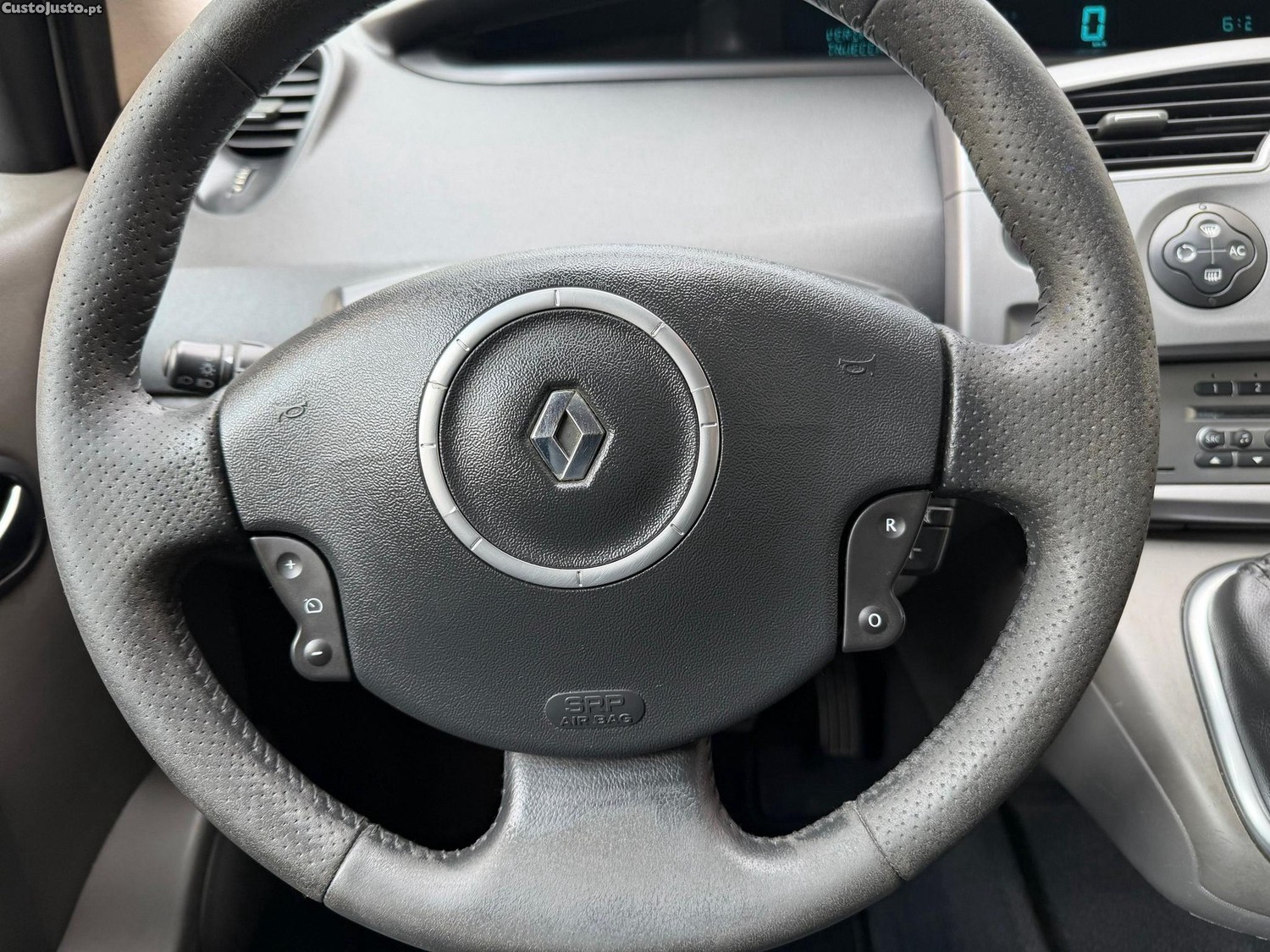 Renault Scénic 1.5 dCi Dynamique Luxe — fotografia 15