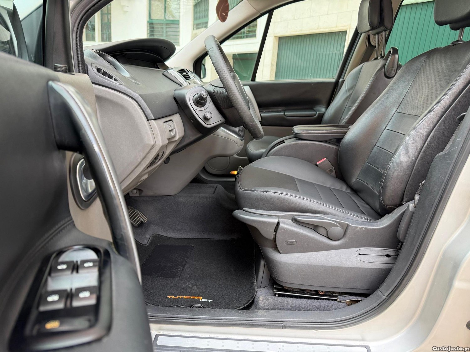 Renault Scénic 1.5 dCi Dynamique Luxe — fotografia 17
