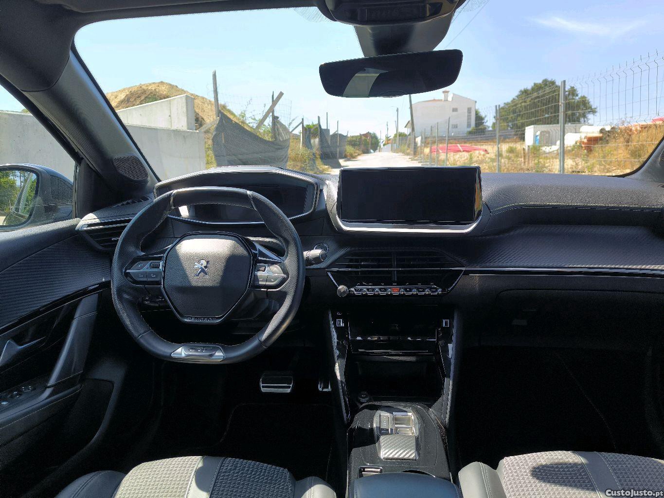 Peugeot e-208 GT — fotografia 4