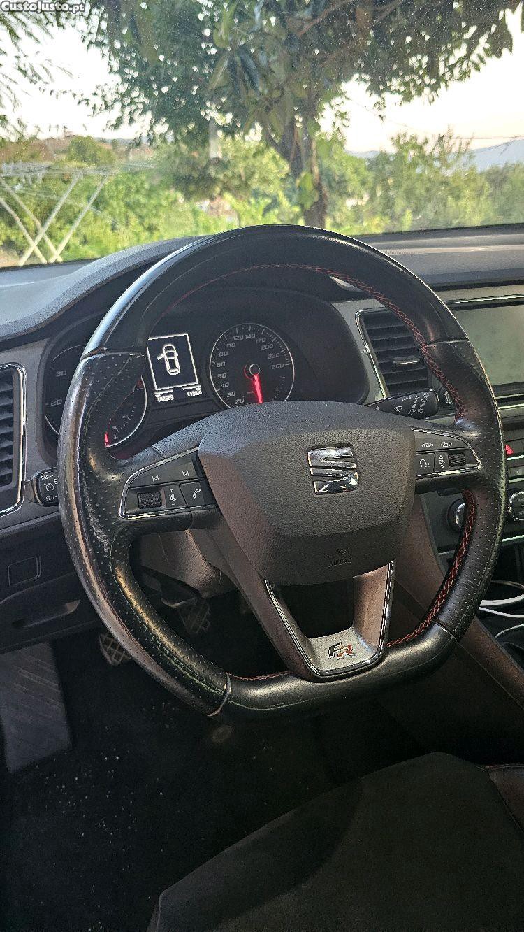 SEAT Leon 5f — fotografia 2