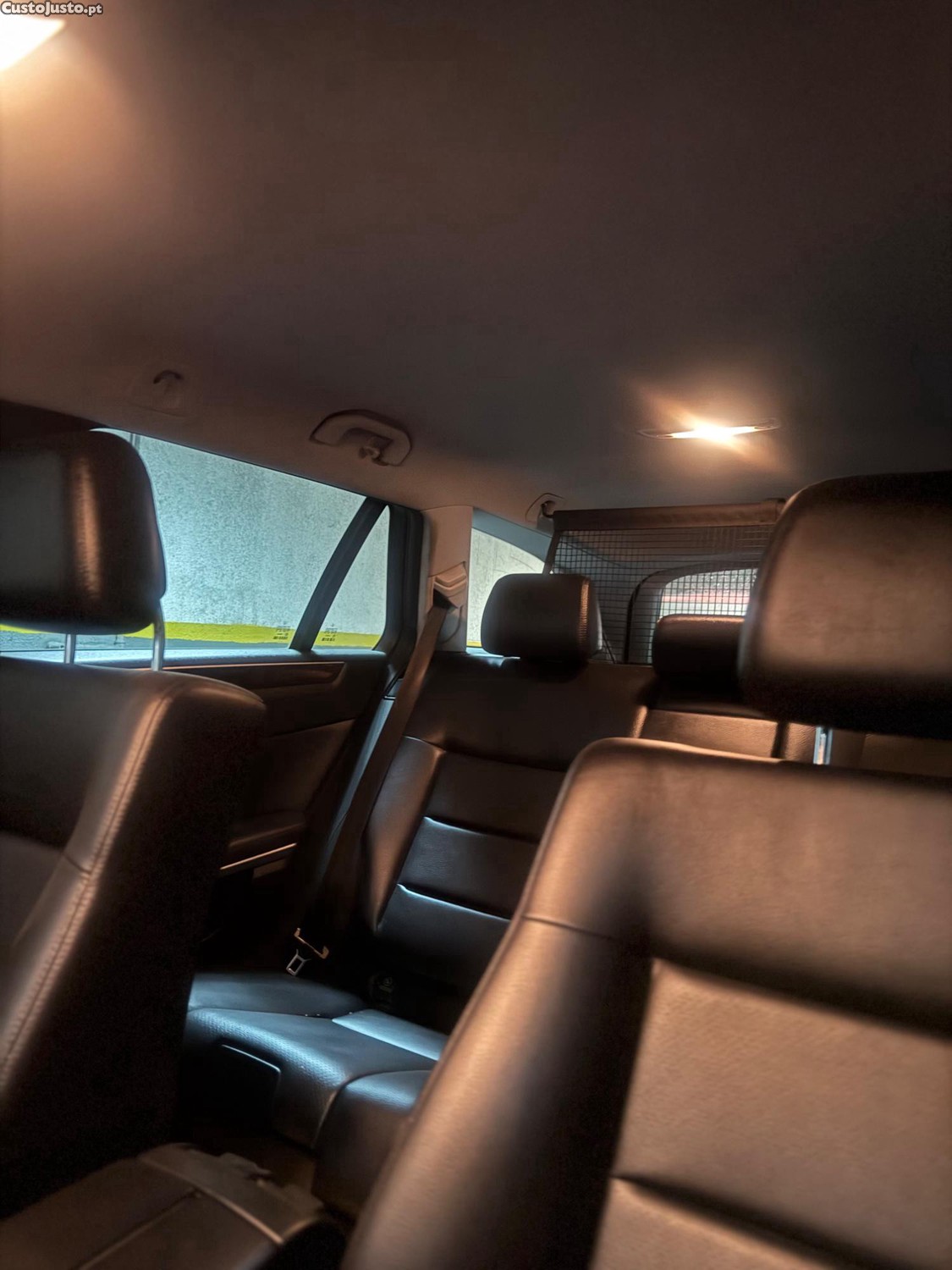 Mercedes-Benz E 220 CDI — fotografia 3