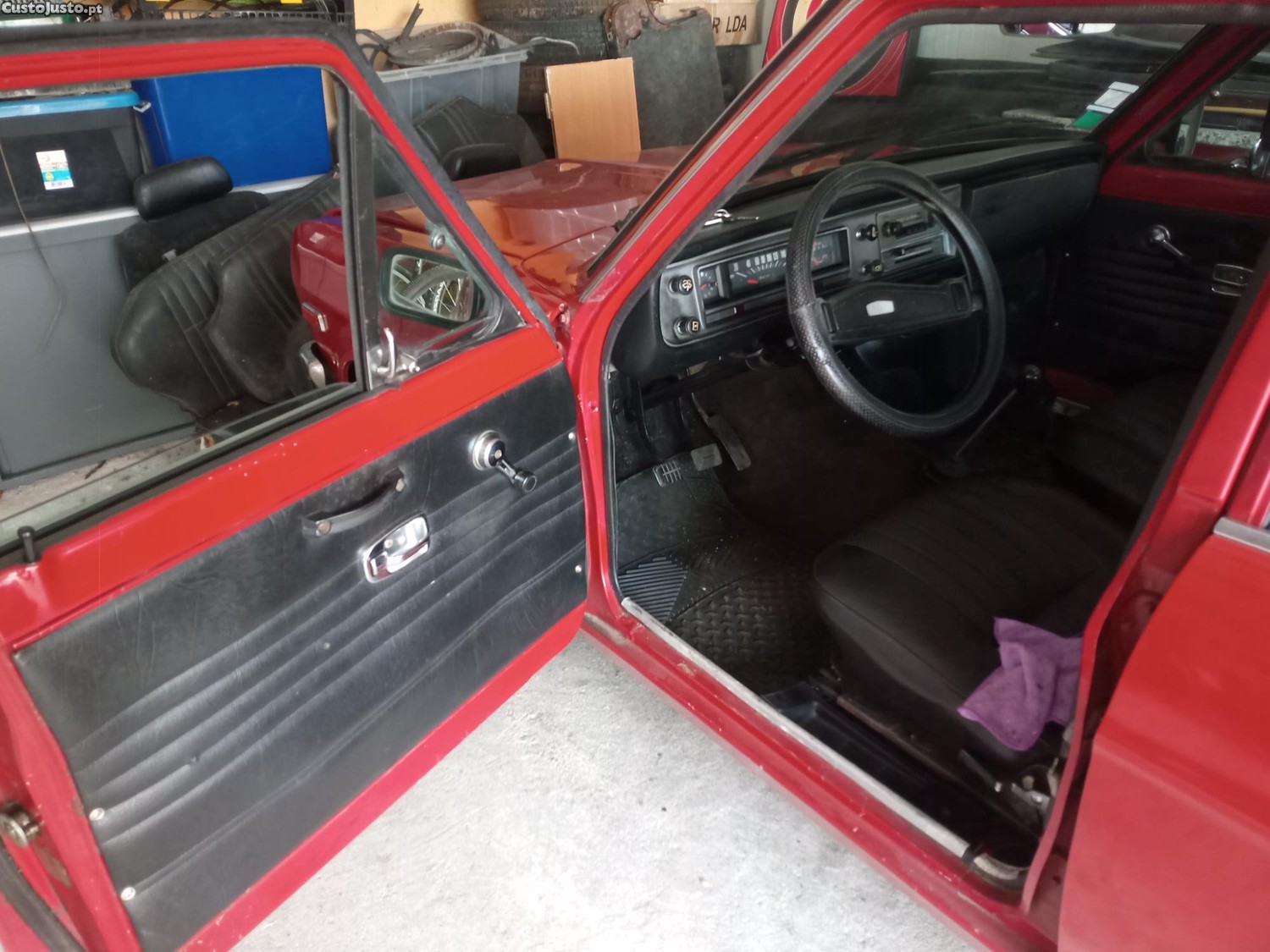   Datsun 1200 VAN 4 portas foto 4